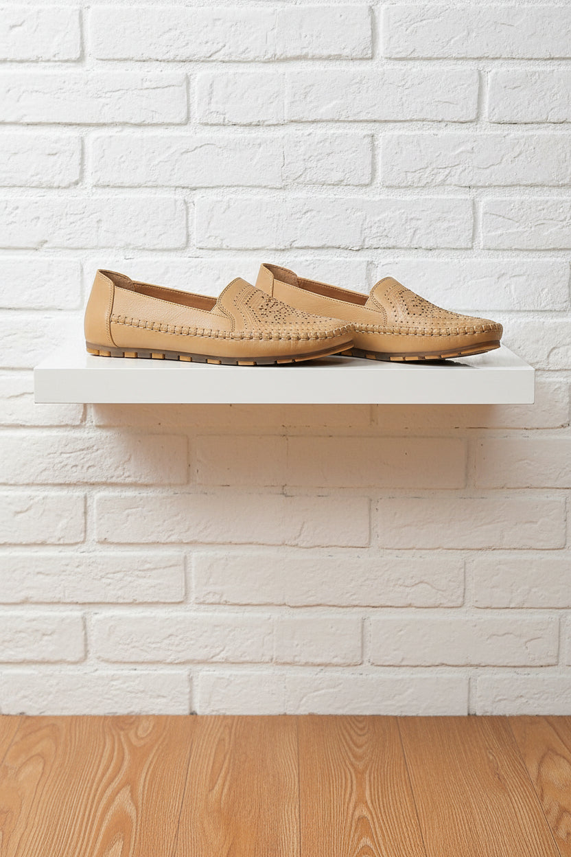 Women’s Handmade Gommino Driving Shoes – Solid‑Color Casual Flats