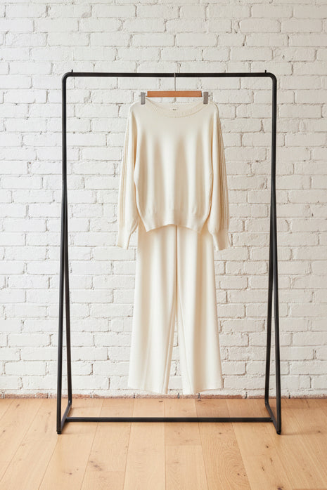Women’s Round Neck Sweatshirt & Pants Set – Casual Long Sleeve Two-Piece Outfit