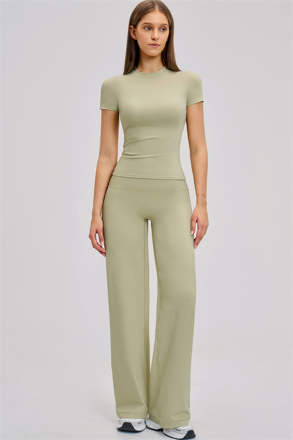 The Dynamic T-shirt Straight Leg Pants 2-Piece Set